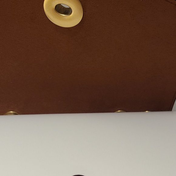 NWT Coach Madison shoulder  bag in regular size tan rust and signature canevas - Picture 16 of 16